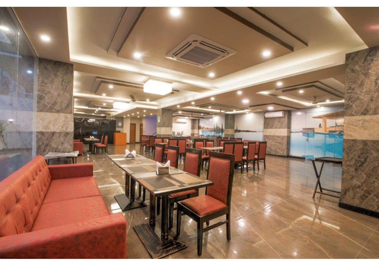 그레이터 노이다 Kusum House B&B 외부 사진