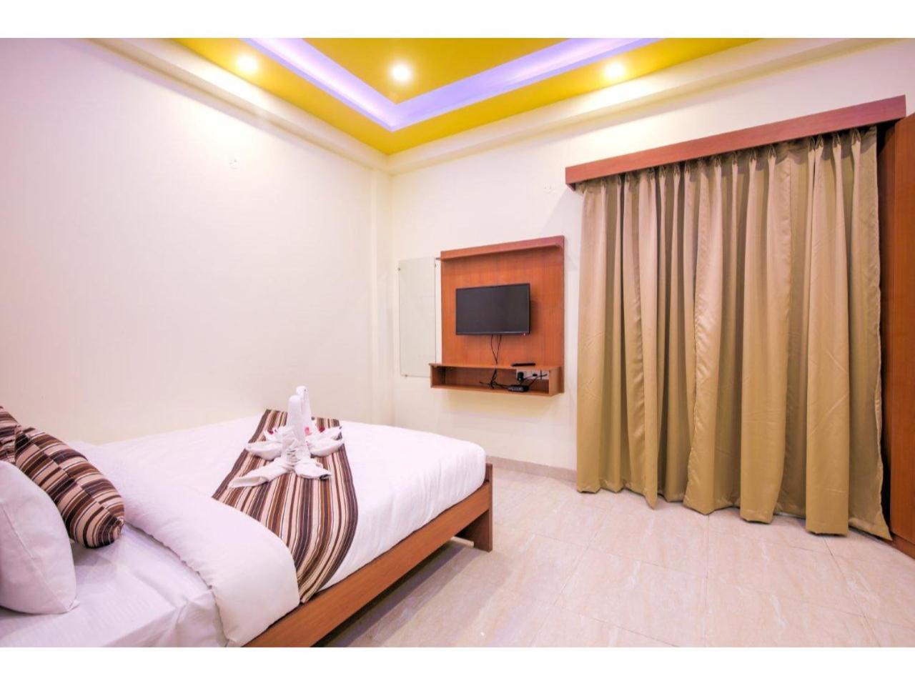 그레이터 노이다 Kusum House B&B 외부 사진