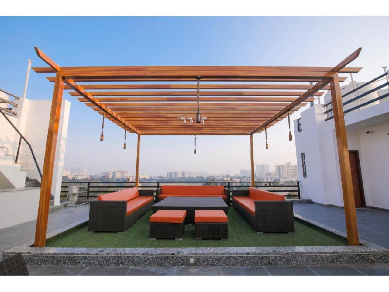 그레이터 노이다 Kusum House B&B 외부 사진